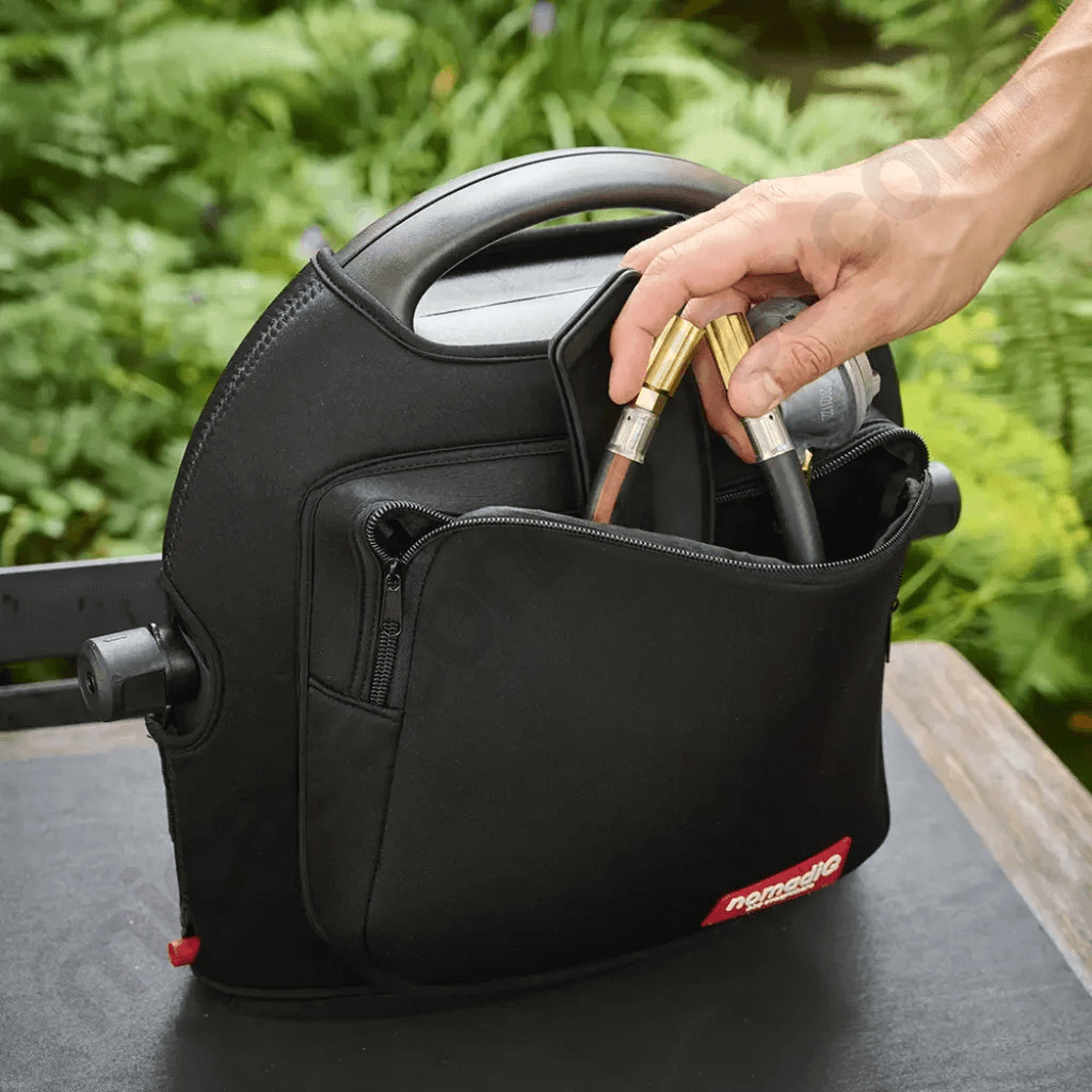 Funda nomadiQ utilizada para guardar accesorios