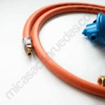 Conector metálico de la manguera de gas nomadiQ