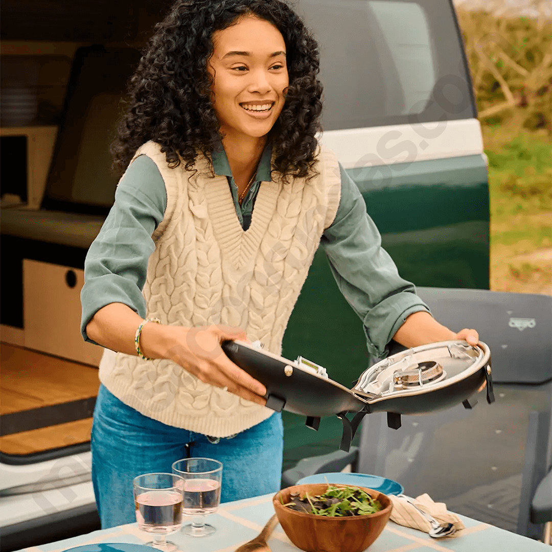 Cocina portátil nomadiQ Outdoor Cooking Stove 2 en uso al aire libre para cocinar en ruta