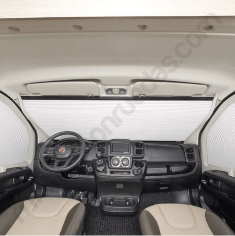 Vista interior oscurecedores DOMETIC de cabina Fiat Ducato + 2021